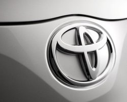 Toyota отзывает полмиллиона машин из-за проблем с рулевым управлением