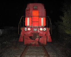 "Збої будуть наростати": партизани підірвали залізничні колії до заводу з виробництва ракет (відео)