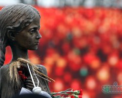 Порошенко надеется, что Россия признает Голодомор геноцидом украинцев