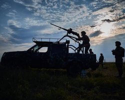 Україна відправила перших фахівців і дрони на Близький Схід: Зеленський розкрив деталі