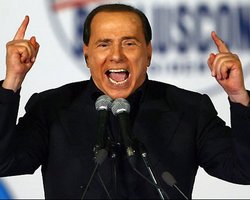 Полиция задержала мужчину, который хотел попасть в палату к Берлускони