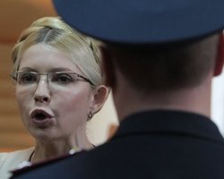 Адвокат Тимошенко жалуется, что им отключили воду, шум которой мешал прослушке