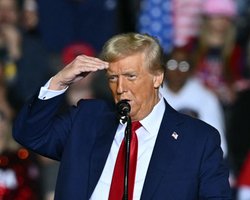 Не стосується Китаю і найближчих сусідів: Трамп зробив паузу в митах на 90 днів, але є нюанс