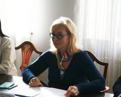 Российский омбудсмен не выходит на связь, - Денисова