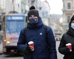 Срок самоизоляции в Украине не будут сокращать до пяти дней, — главный санврач