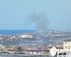 Дым над бухтой: в Севастополе прозвучала серия мощных взрывов (видео)