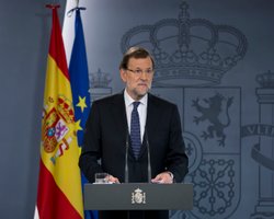 Испанский премьер призвал "молчаливое большинство" сказать свое слово на выборах парламента Каталонии