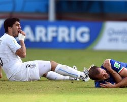 FIFA дисквалифицировала Суареса на 4 месяца за укус соперника 