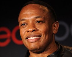 Forbes назвал самых высокооплачиваемых рэперов