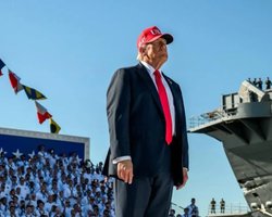 "Яка прикрість": Трамп "обмовився", що хоче перейменувати Ормузьку протоку на свою честь