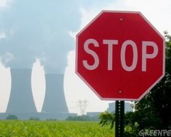 Японцы митингуют против ядерной энергии