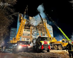 В Тернополе под завалами ищут еще 22 человека: какая оперативная ситуация в городе (видео)