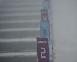 Масс-старт биатлонистов в Сочи перенесли на завтра