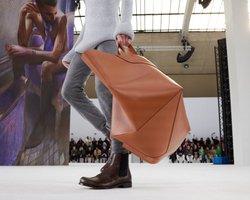 Самые модные сумки на осень 2023. Тренды сезона