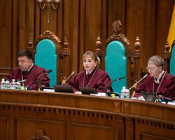 КСУ признал конституционным указ Зеленского о роспуске Верховной Рады, – СМИ