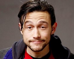 Новым исполнителем роли Бэтмена станет Джозеф Гордон-Левитт