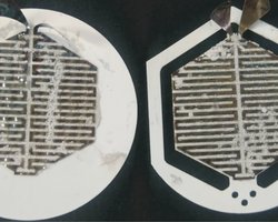 В Японии разработали компактный реактор размером с ладонь: может питать телефоны и не только