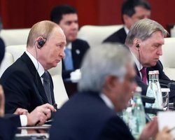 Путин назвал войну в Украине "кризисом" и обвинил Запад в гибели украинцев (видео)