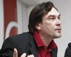 Андрухович считает, что власть может начать борьбу с украинскими писателями