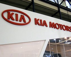 Президент Kia Motors подал в отставку из-за отзыва машин
