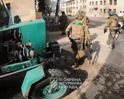 "Реалии Бахмута": в 3-й ОШБр ВСУ показали, как выглядят уличные бои в городе (видео)