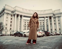 Кабмін звільнив заступницю очільника МЗС Джапарову: вона відреагувала