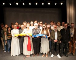 "Это наш окоп". Театр им. Леси Украинки в Киеве снова дает спектакли