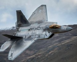 Истребитель F-22 Raptor: почему равных ему больше не будет