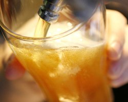 В Киеве с алкогольным отравлением были госпитализированы семь шведов