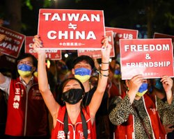 Месть Пекина: Китай вводит экономические и финансовые санкции против Тайваня