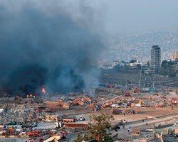 Ад в Бейруте. Из-за небрежности при сварочных работах взорвались 2700 тонн селитры