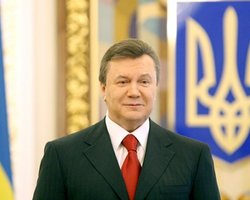 Янукович обратился к народу: Господь дал нам шанс