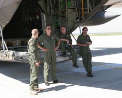 Все останки жертв авиакатастрофы отправили в Нидерланды (фото)