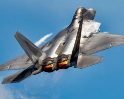 Король неба с фатальной проблемой: почему F-22 Raptor не стал непобедимым (фото)