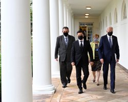 "Украина не останется без помощи США", — Ермак об итогах встречи Зеленского и Байдена