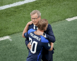 Збірна Фінляндії перемогла команду Данії в стресовому матчі на Євро-2020