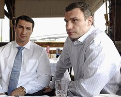 Кличко появятся на марках