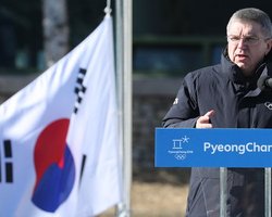 Олимпийцы в Пхенчхане будут жить в  двух деревнях