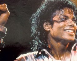 Смерть вернула Майкла Джексона на вершину популярности