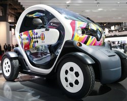 В Барселоне откроют первый прокат электромобилей