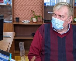 Борьба с "короной": главный санврач Херсонщины предложил посыпать приезжих хлоркой