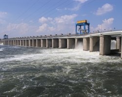 "Смоет город": эксперт рассказал, почему ВС РФ при отступлении не подорвут плотину в Новой Каховке