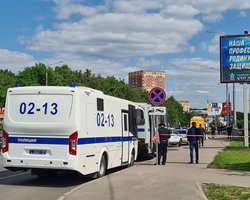 "Жить с этим долго": в правительстве РФ посоветовали россиянам привыкать к атакам дронов, — СМИ