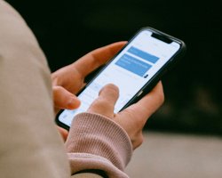 Новое вредоносное ПО позволяет незаметно контролировать ваши смартфоны: как не стать жертвой