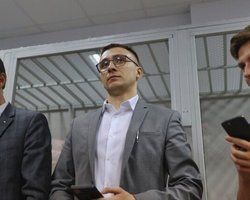 Во время оглашения приговора Стерненко якобы звонил Зеленскому (видео)