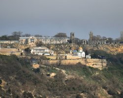 Поразили мощности ВС РФ: командование прокомментировало вечерние взрывы в Крыму (видео)