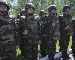 Названо число военнослужащих, которые могут проголосовать на выборах