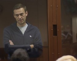 "Bad Guy". Навальный за две недели в колонии получил шесть выговоров