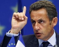 Франция не пойдет на уступки террористам, - Саркози