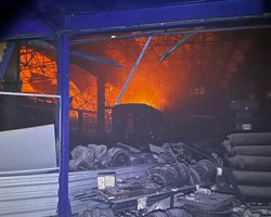 Удар ЗС РФ по Дніпру: зруйновано депо та вокзал, у мережі показали кадри наслідків атаки (фото)